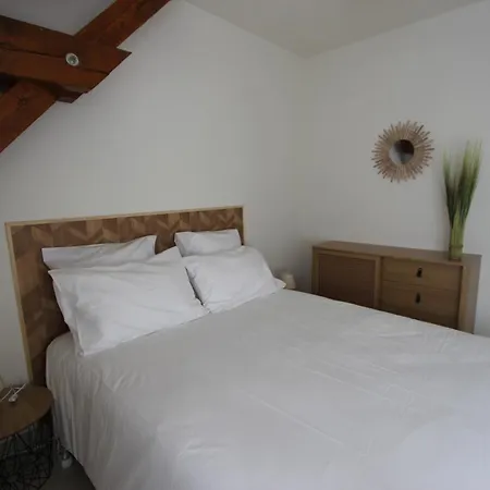 De La Rue Du Chateau - Inclus Holiday home Pontgibaud